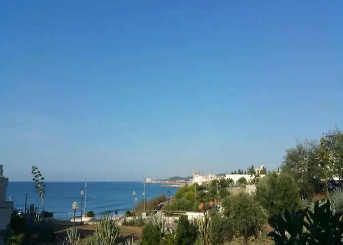 Comfortable House In Sitges With Shared Pool