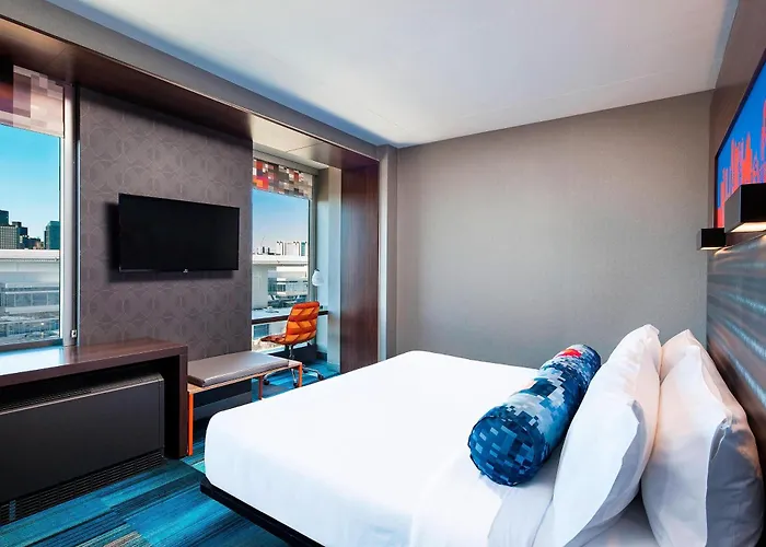 Aloft Boston Seaport District
