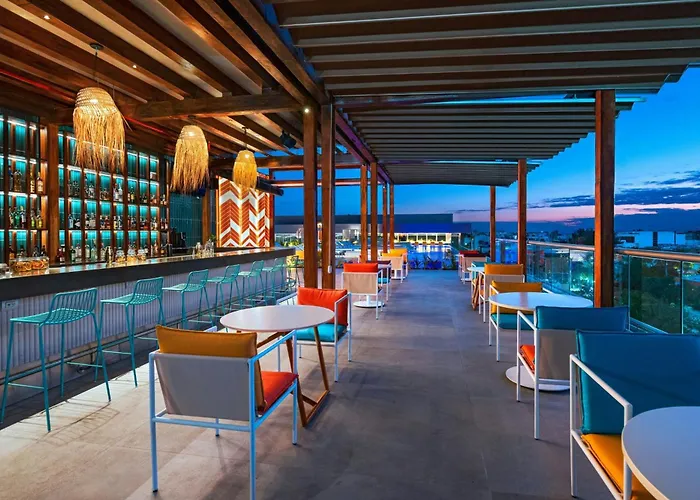 Pet Friendly hotel: Aloft Playa Del Carmen