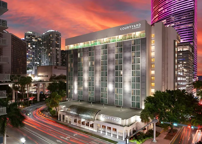 Motels Courtyard Miami Downtown Brickell Area
