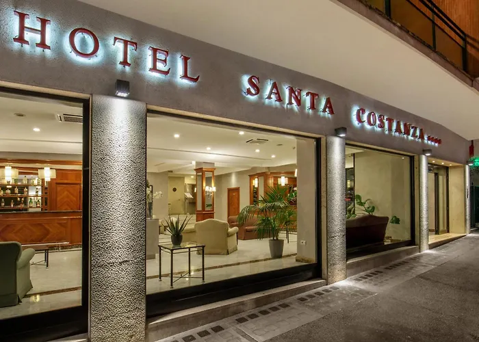 Resort: Hotel Santa Costanza By Omnia Hotels