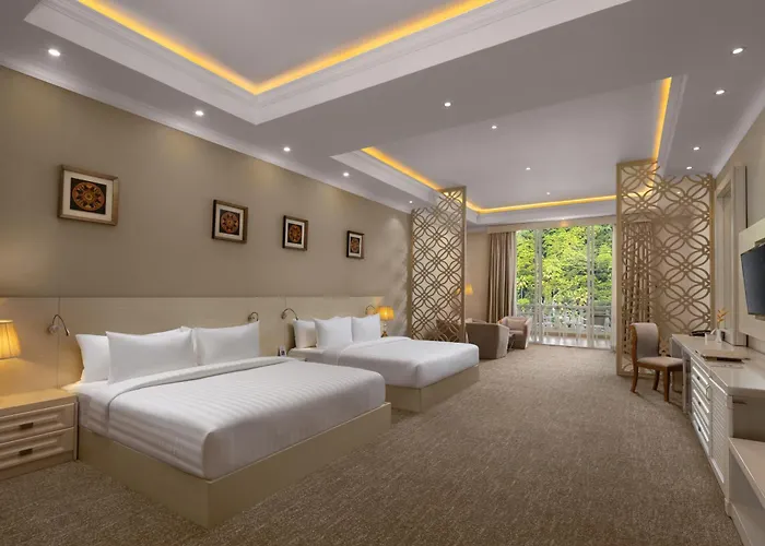 The Golden Crown Hotel