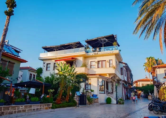 Cheap hotels Mono