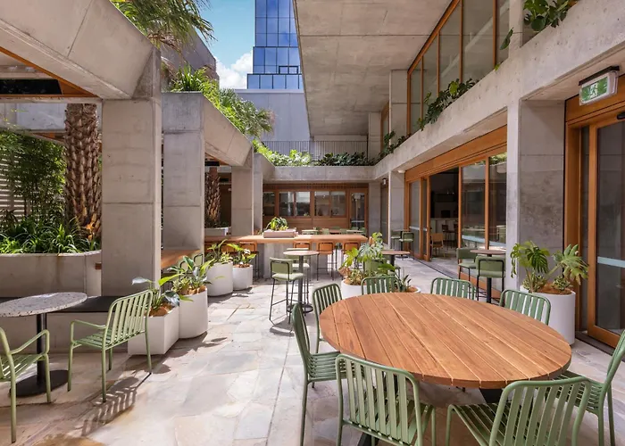 4 star hotel: Lyf Bondi Junction Sydney