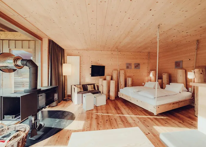 Strandhotel: Holzhotel Forsthofalm
