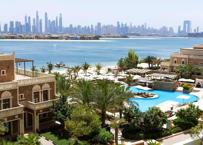 Pet Friendly hotel: Wyndham Residences The Palm