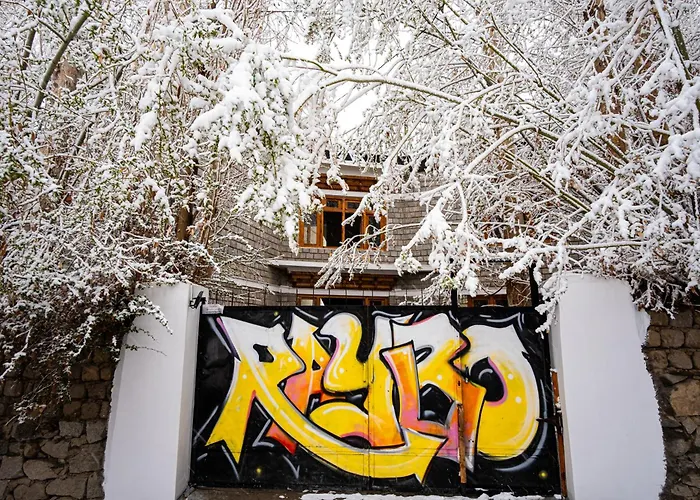 Hostel: Raybo Hostel - Serene Stay With 5 Mins Walk From The Main Market