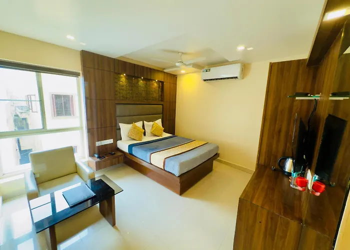 Hotel: The Hydel Park - Business Class Hotel - Near Central Railway Station