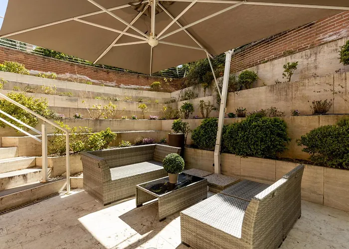 Wall Art Hotel & Residence