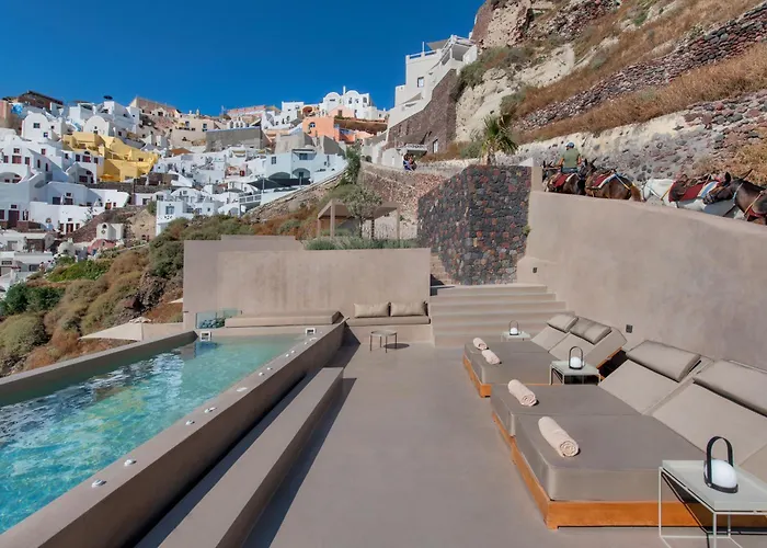 Villa with pool Old Castle Oia