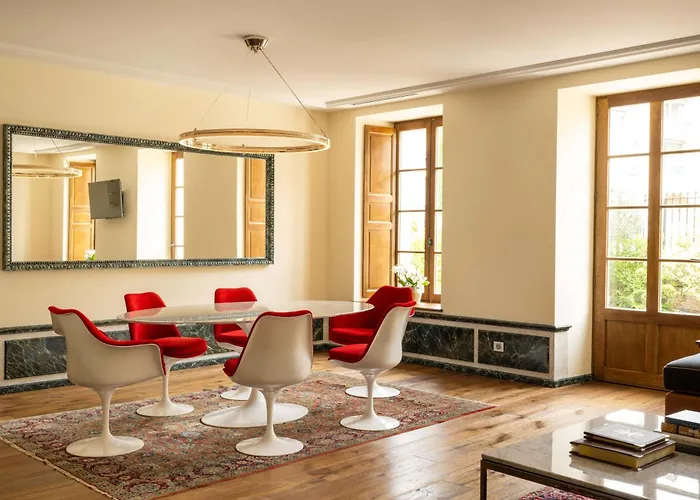 L'Hotel
