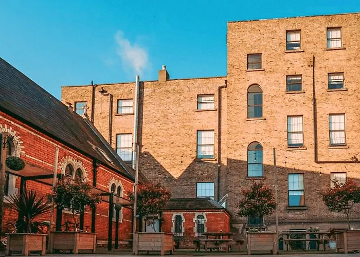 Gardiner House