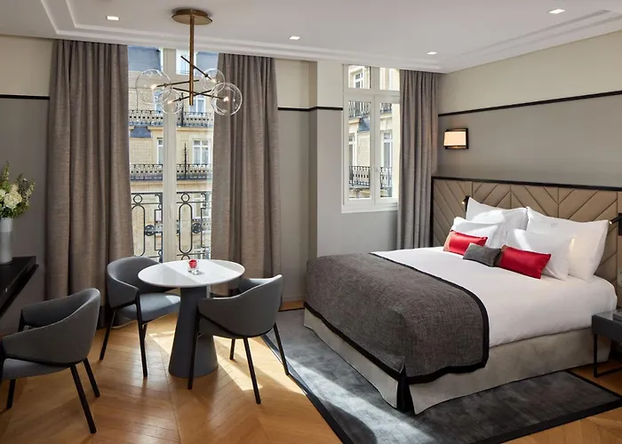 Apartment: Fraser Suites Le Claridge Champs-Elysees