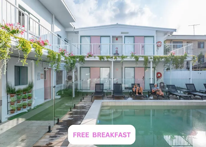The Hostels Surf Inn Boutique Backpackers - Free Breakfast