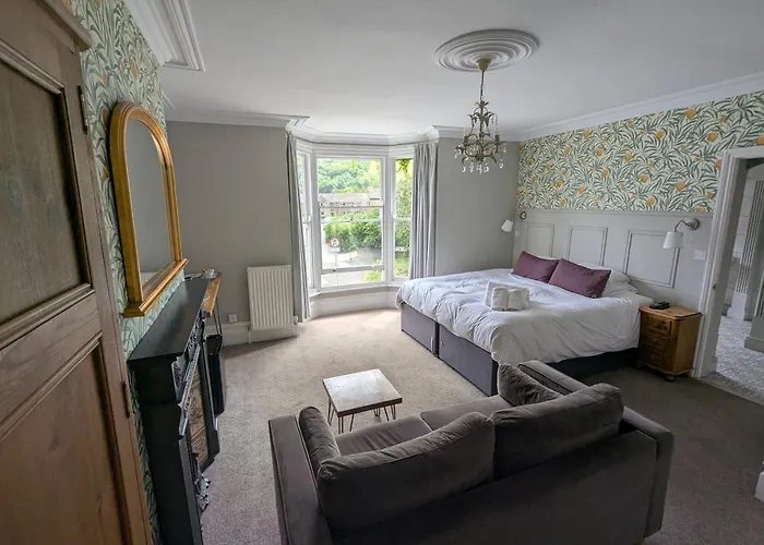Guest house: Four Seasons Guesthouse