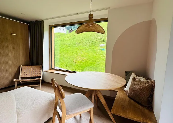Kwt Lodge