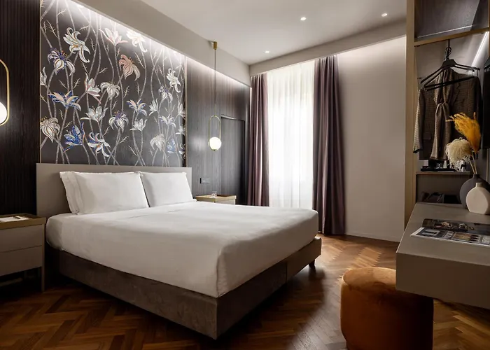 Aramis Deluxe Rooms