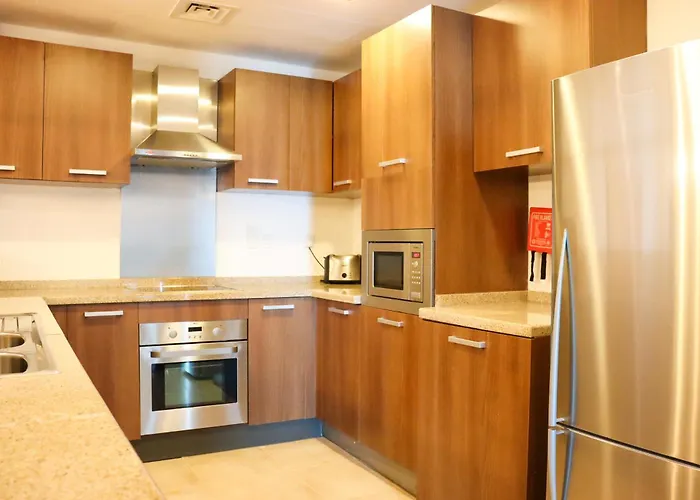 Golf Hotel: La Suite Dubai Hotel & Apartments