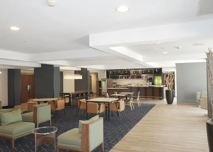 Cheap hotels Courtyard Memphis East/Bill Morris Parkway