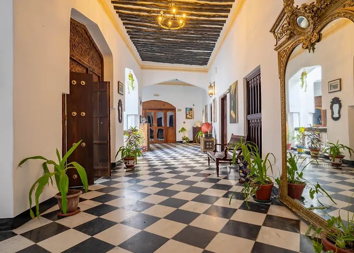 Hotel Am Strand Dhow Palace