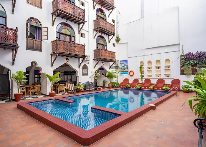Hotel Am Strand Dhow Palace