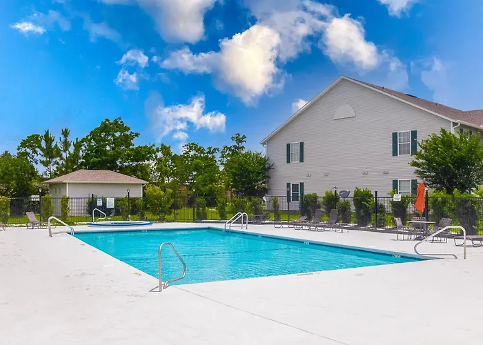 Colony Club U4 - Southern Gulf Charm