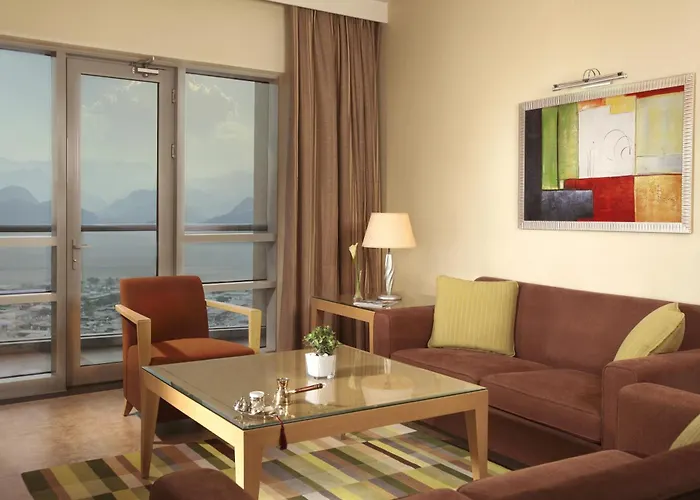 Romantic hotel: Nour Arjaan By Rotana-Fujairah