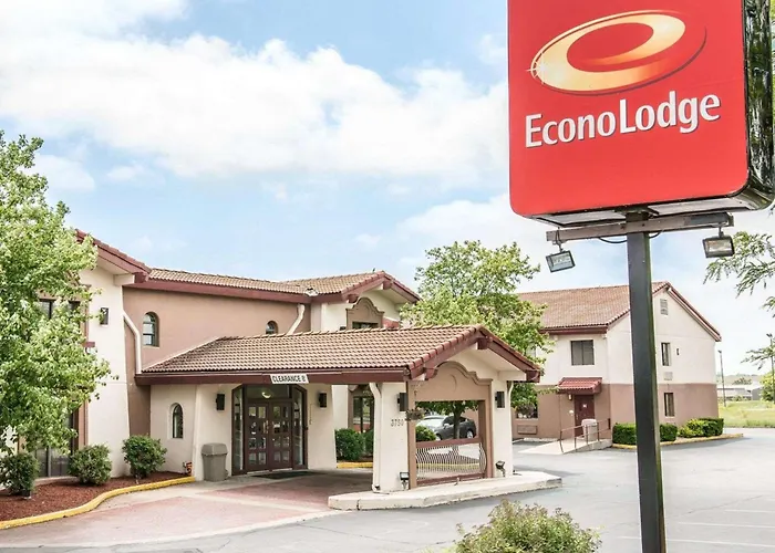 Econo Near Wings Stadium
