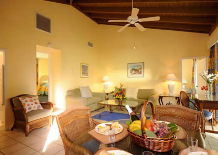 Golf hotel: Bay View Suites Paradise Island