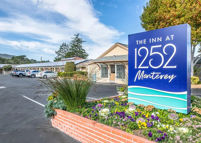 Inn At 1252 Monterey