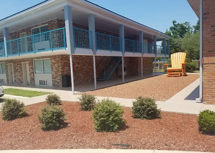 Howard Johnson By Wyndham Florence