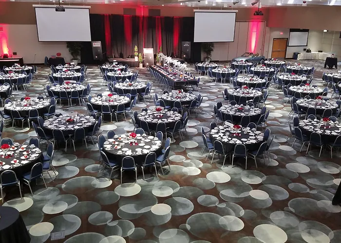 Oshkosh Marriott Waterfront Hotel & Convention Center