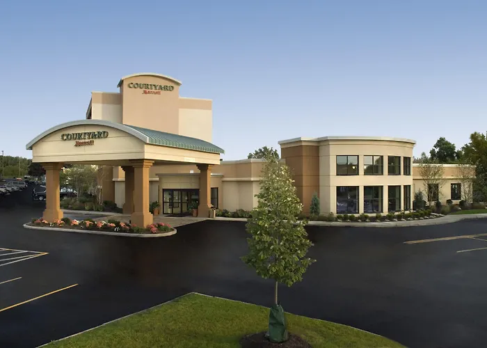Pets Allowed Hotel Courtyard By Marriott Canton
