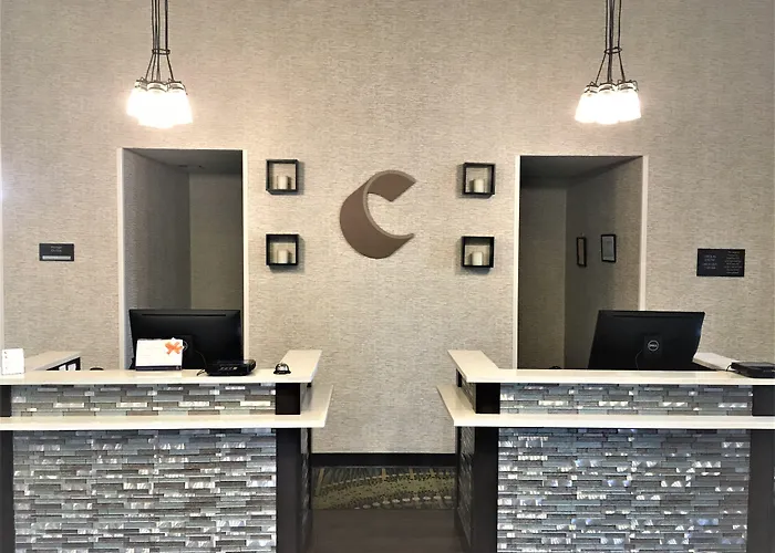 Comfort Suites Nashville Airport - Bna