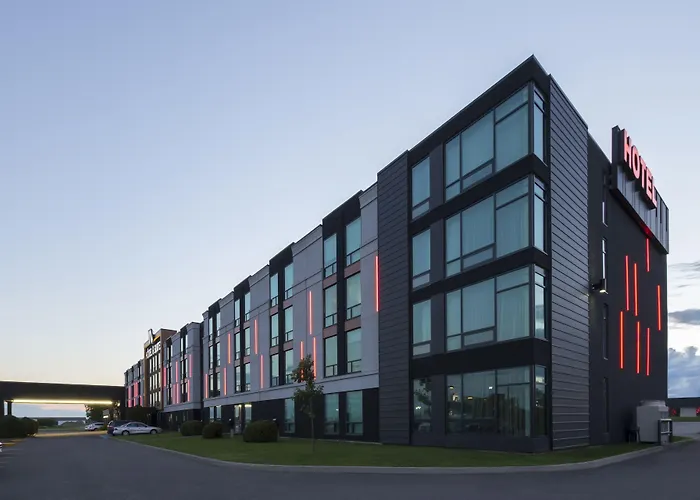 Hotel & Suites Normandin Quebec