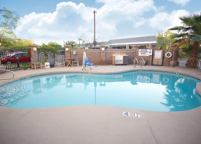 La Quinta Inn & Suites By Wyndham Tempe University, Phoenix