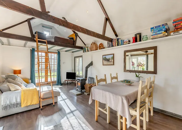  Bohemia Cottage