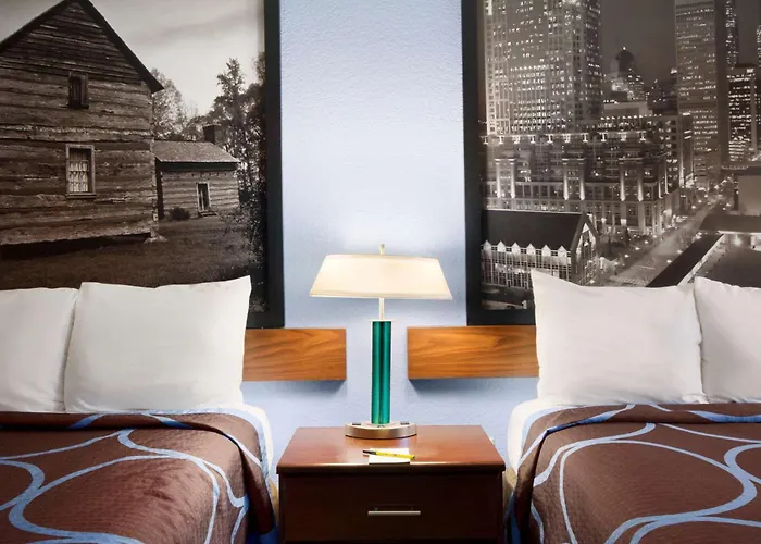 Motels Super 8 By Wyndham Charlotte University