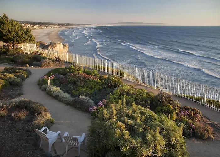 Cottage Inn By The Sea