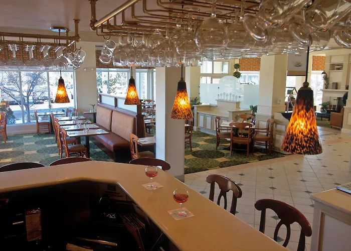 Luxury hotel only: Hilton Garden Inn Denver Airport