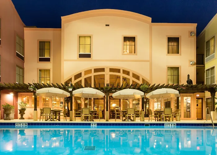 Hampton Inn & Suites Amelia Island-Historic Harbor Front