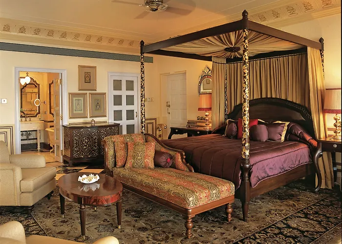 Jacuzzi hotel: Taj Lake Palace Udaipur