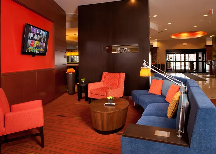 Courtyard By Marriott Boston Waltham