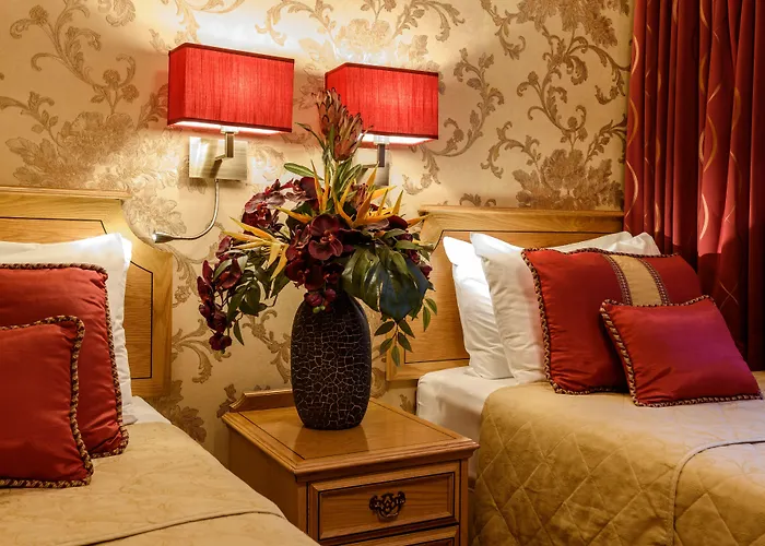 Hotels with tennis Montana