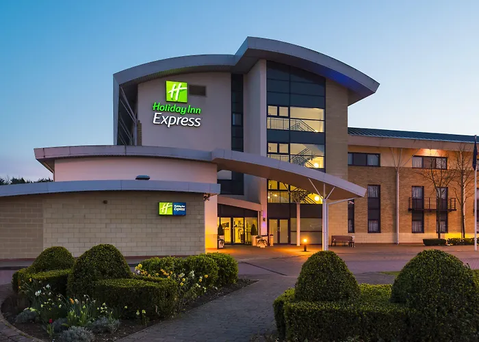 Pets Allowed Hotel Holiday Inn Express Northampton - South By Ihg