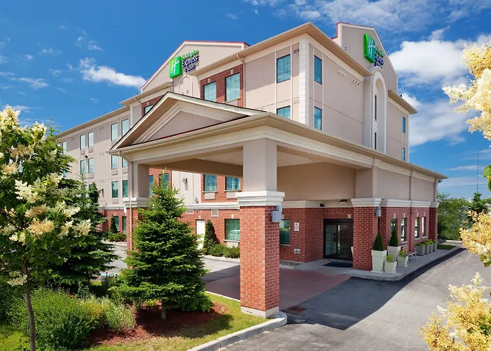 Holiday Inn Express & Suites By Ihg