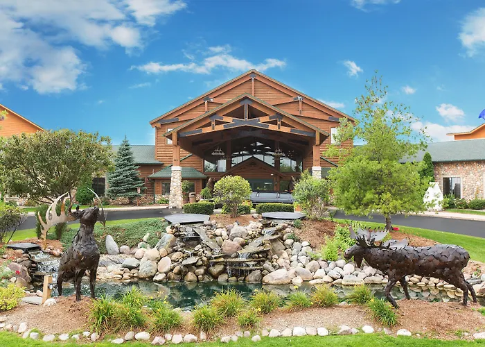 Tundra Lodge Resort - Waterpark & Conference Center