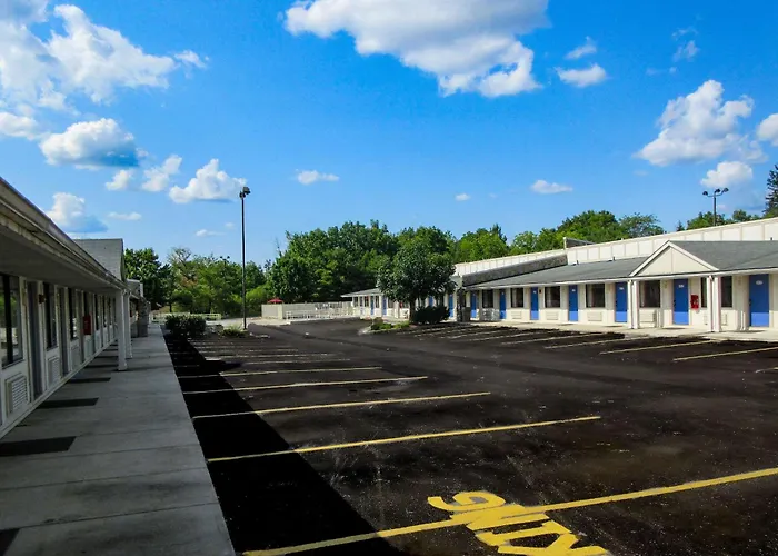 Rodeway Inn Altoona Orchard Plaza