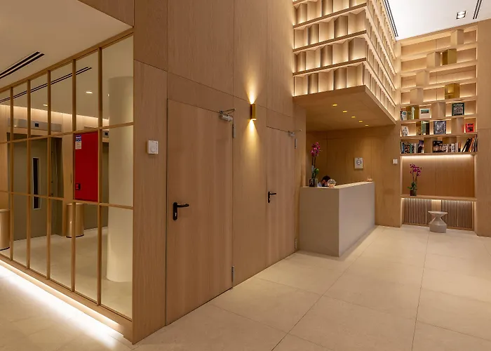 3 sterren hotel: Apartamentos Recoletos