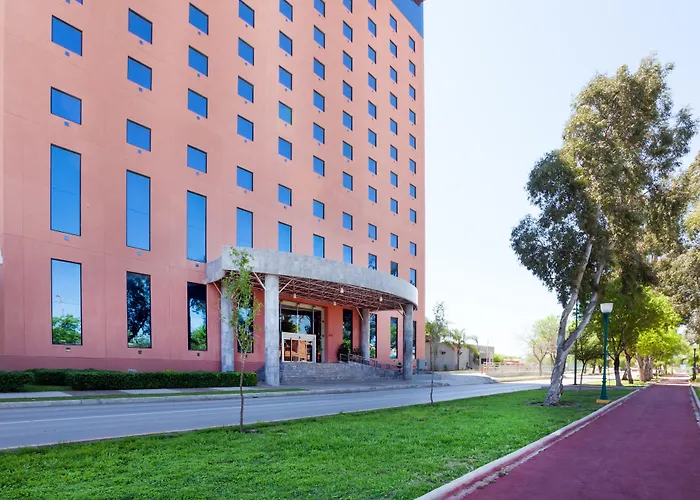 Best Western Plus Inn & Suites